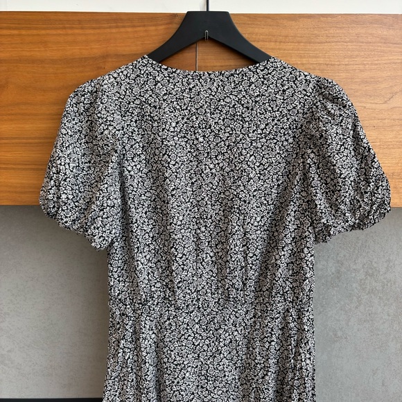 NWT Madewell Challis Wrap Mini Dress in Tudor Floral, Size 4 - Picture 14 of 16